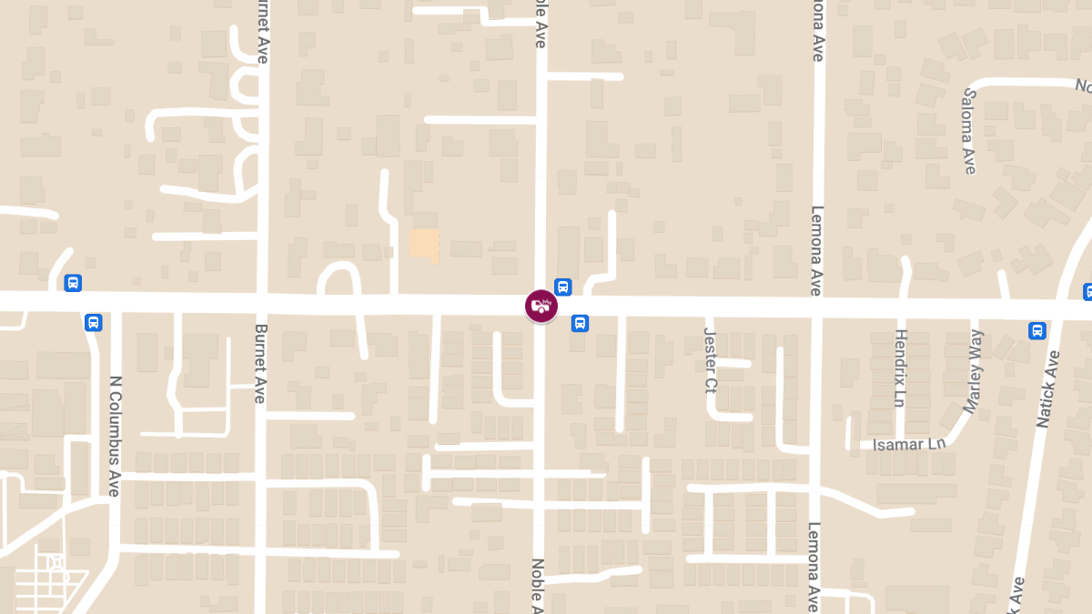 Auto Crash with Injuries at Plummer St & Noble Ave