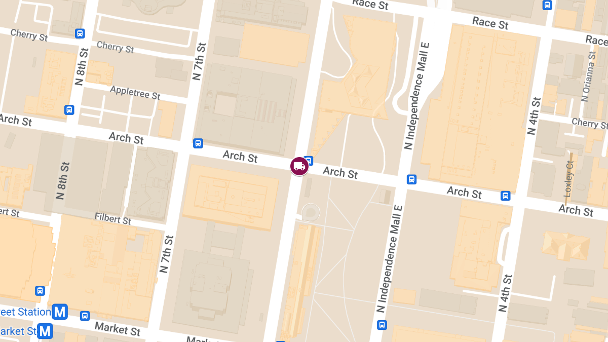BMW and 18-Wheeler Collision with Injuries at N 6th St & Arch St