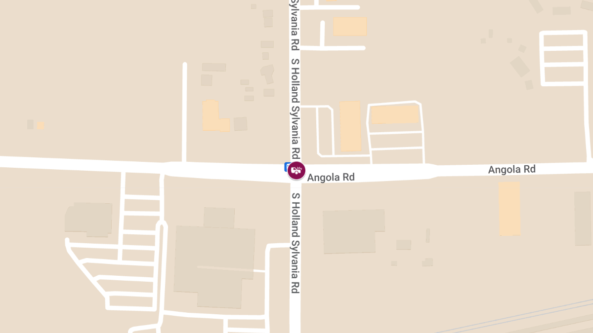 Car Accident With Injuries at S Holland Sylvania Rd & Angola Rd