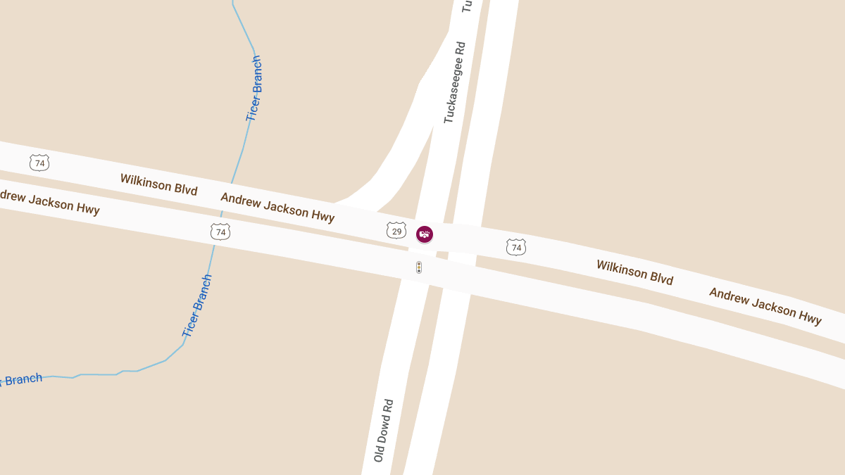 Car Crash at Wilkinson Blvd and Tuckaseegee Rd Causes Injuries