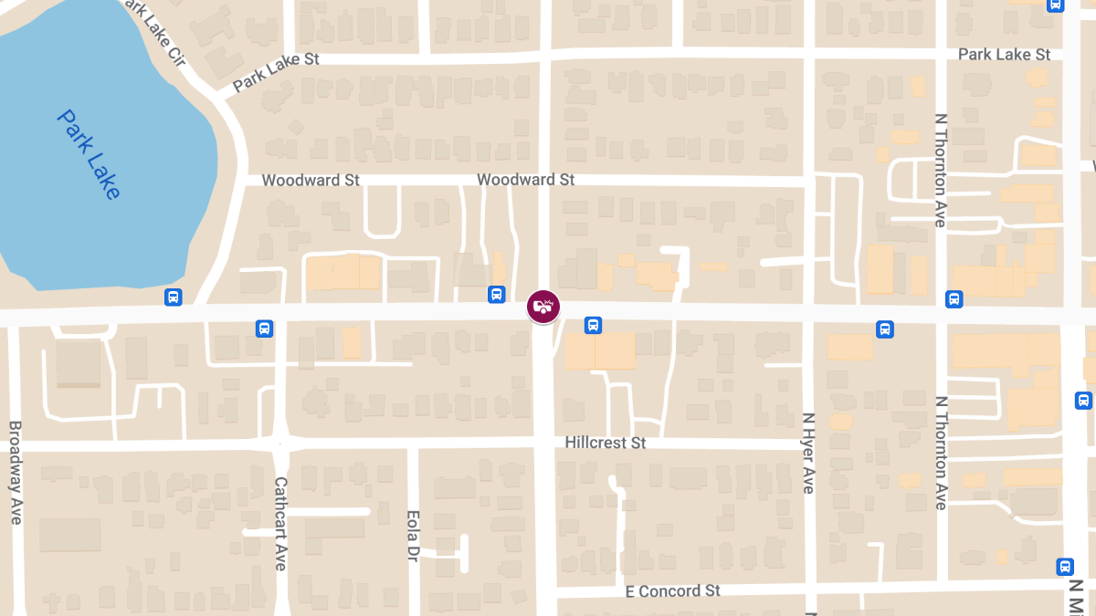 Car Crash with Injuries at E Colonial Dr & N Summerlin Ave