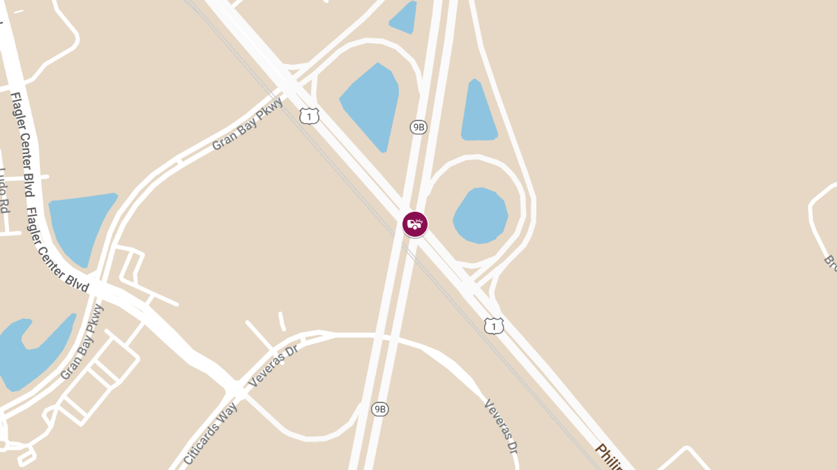 Crash Blocks Left Lane on SR-9B South Exit Ramp to Phillips Hwy
