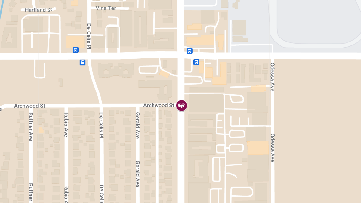 Crash at Hayvenhurst Ave & Archwood St Results in Injuries