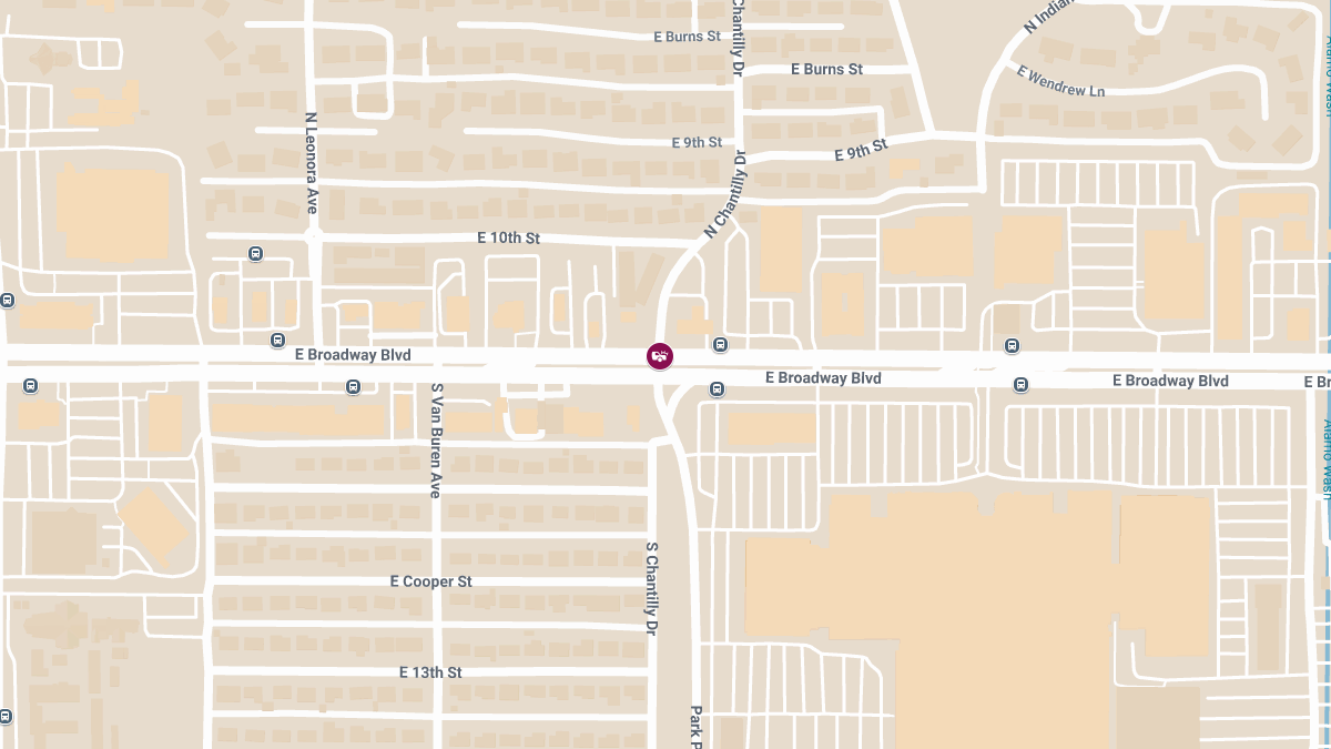 Crash with Injuries Reported at Broadway Blvd & Chantilly Dr