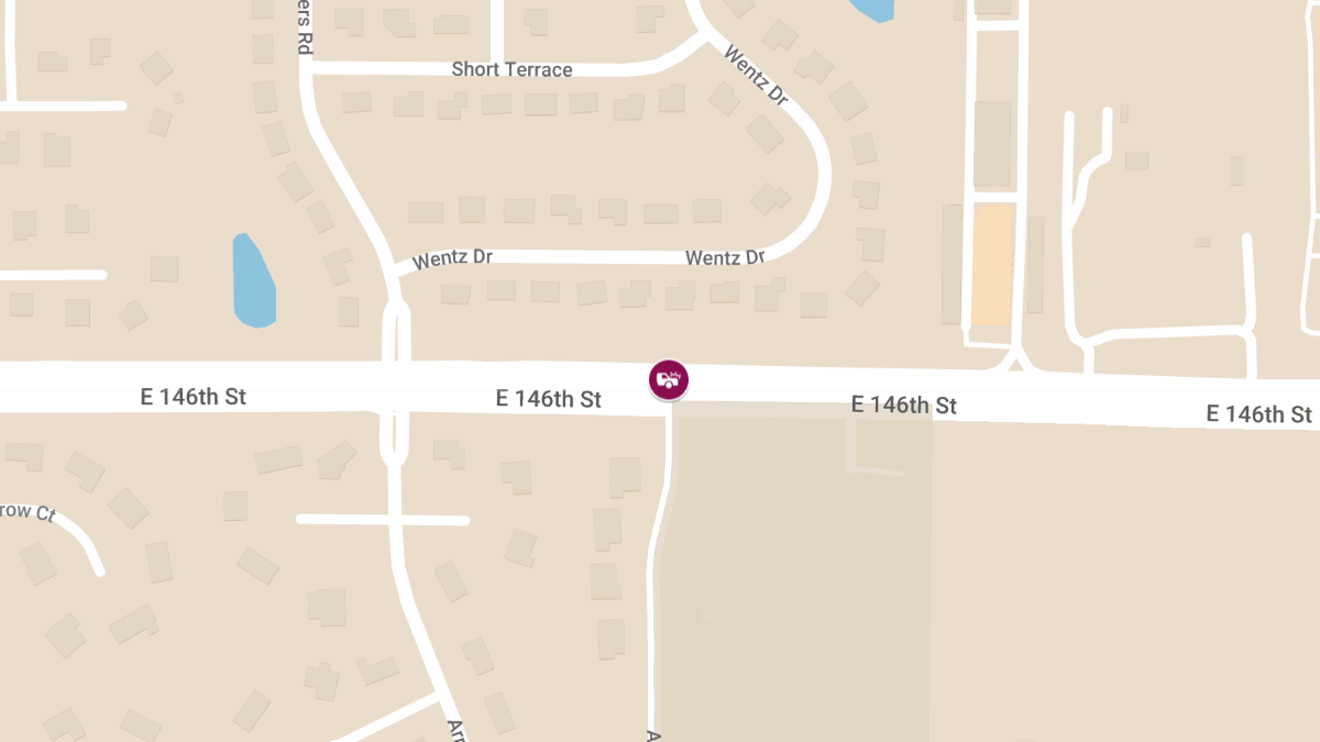 Entrapment Crash with Injuries at Alderbrook Trail & E 146th St