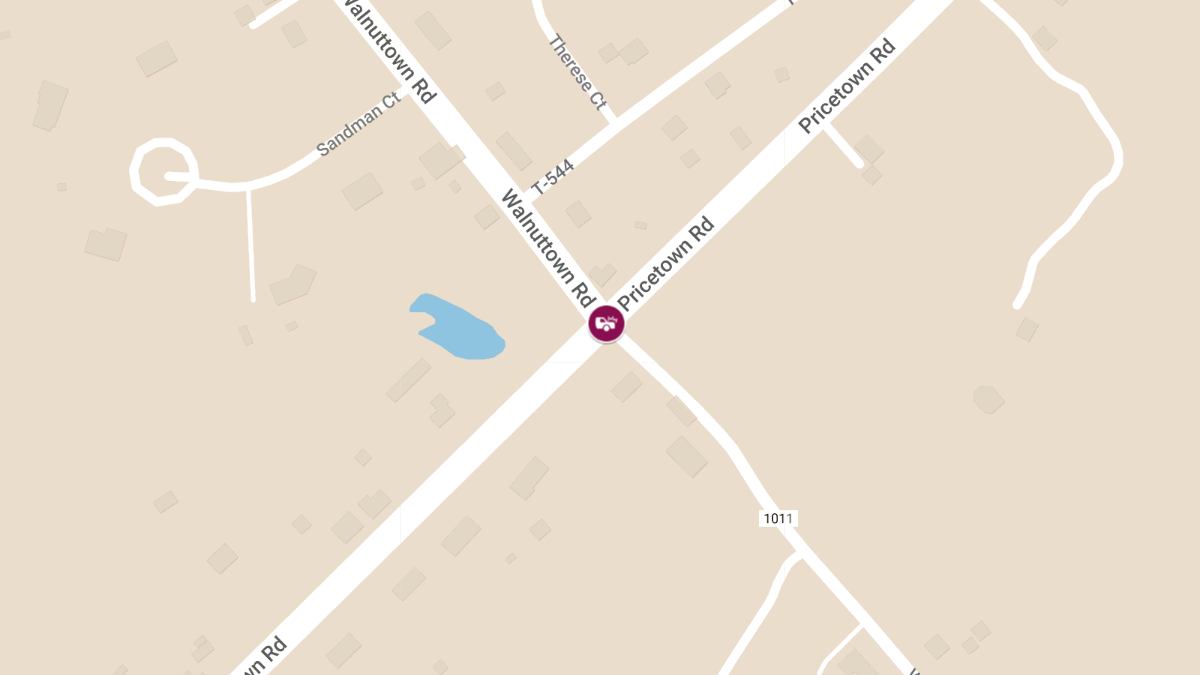 Entrapment Reported in Crash on Pricetown Rd & Walnuttown Rd