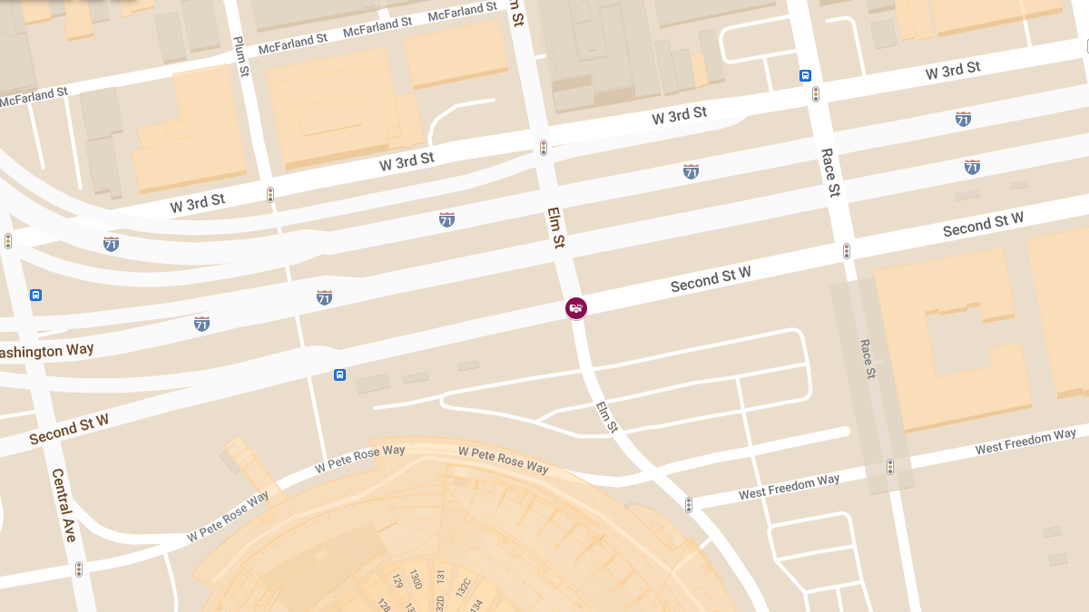 Hyundai Elantra, Lincoln Involved in Crash with Injuries at Elm St & W 2nd St