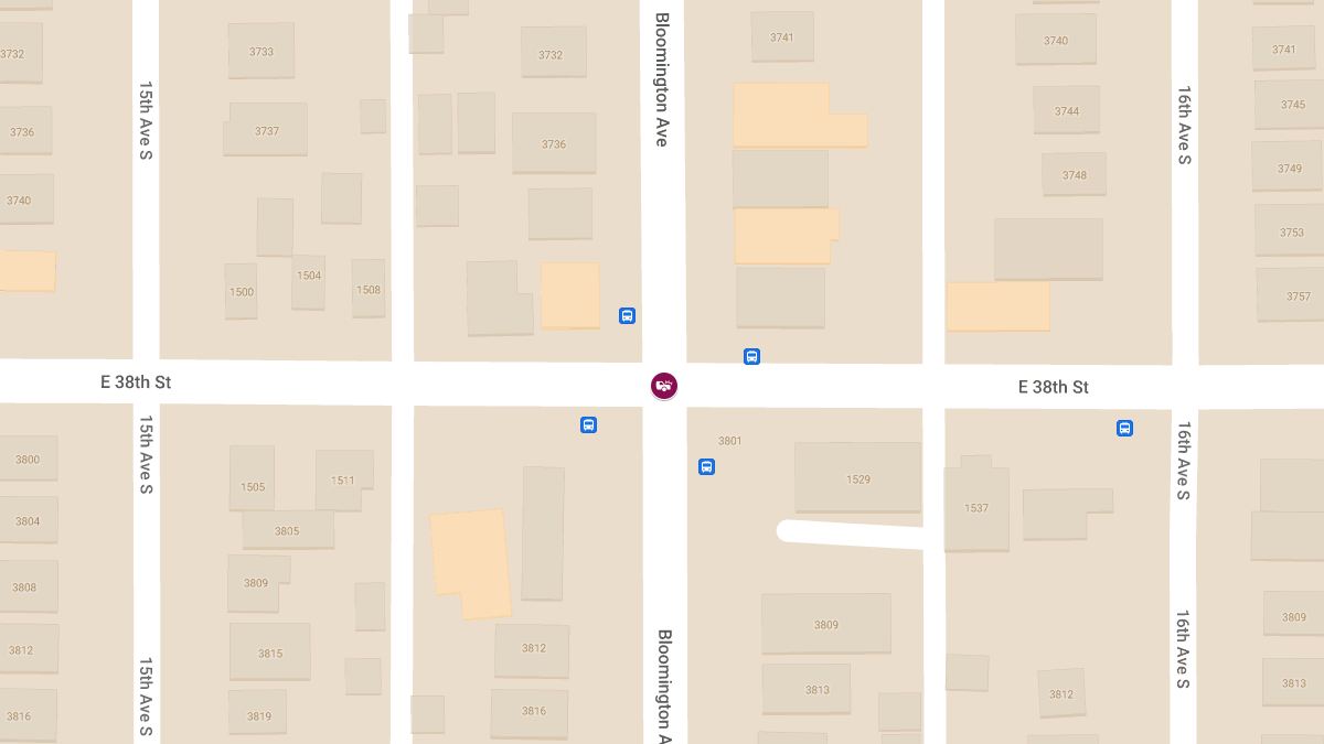 Injuries Reported in Crash at 38th St E & Bloomington Ave
