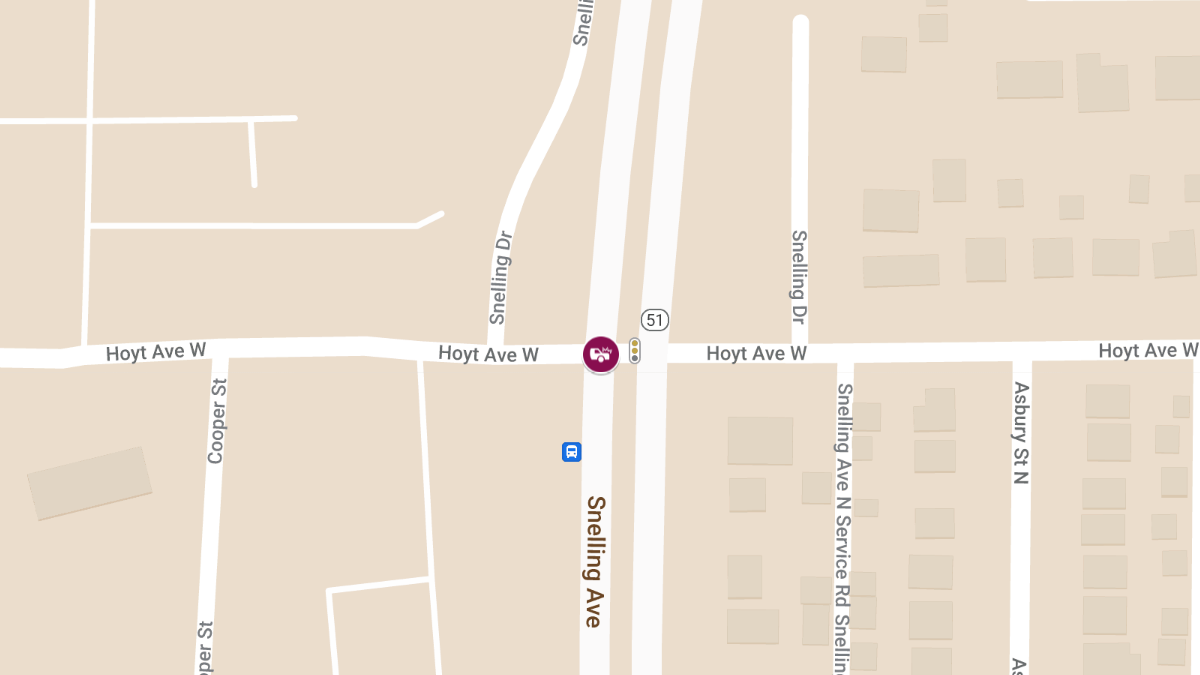 Injuries Reported in Crash at Hoyt Ave W & Snelling Ave N
