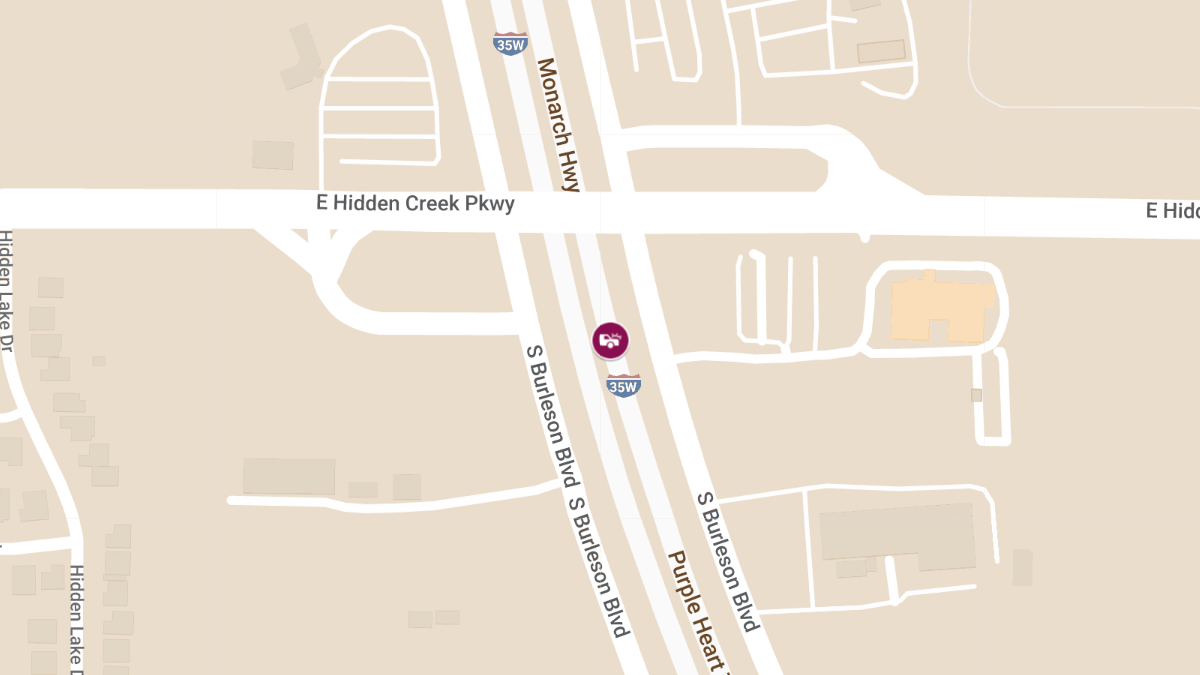 Injuries Reported in Crash on I-35W Near Hidden Creek Blvd