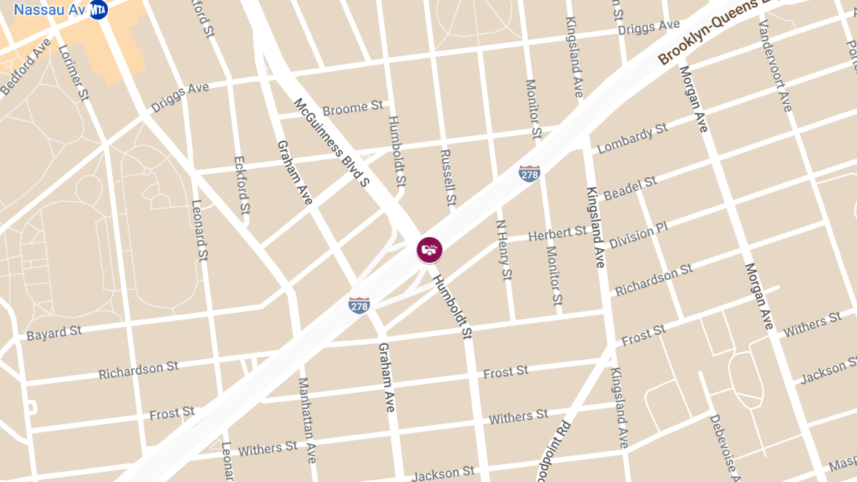 Injuries in Car Collision at Brooklyn Queens Expy & McGuinness Blvd S