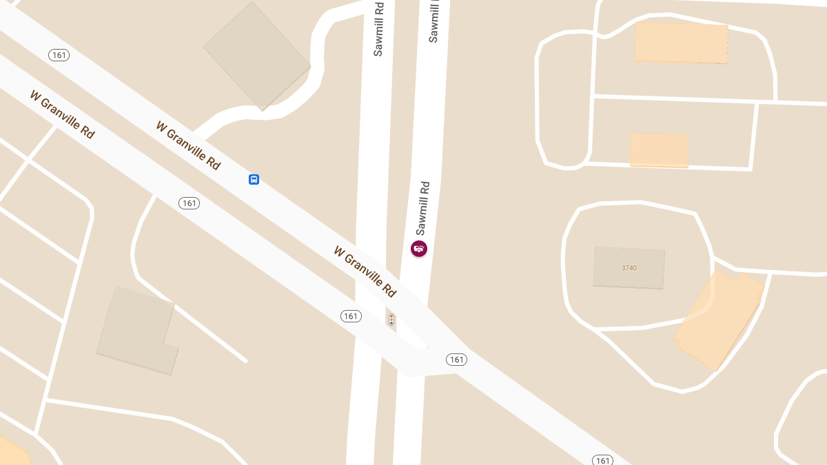 Injury Accident Blocks Right Lane on Sawmill Rd Near OH-161