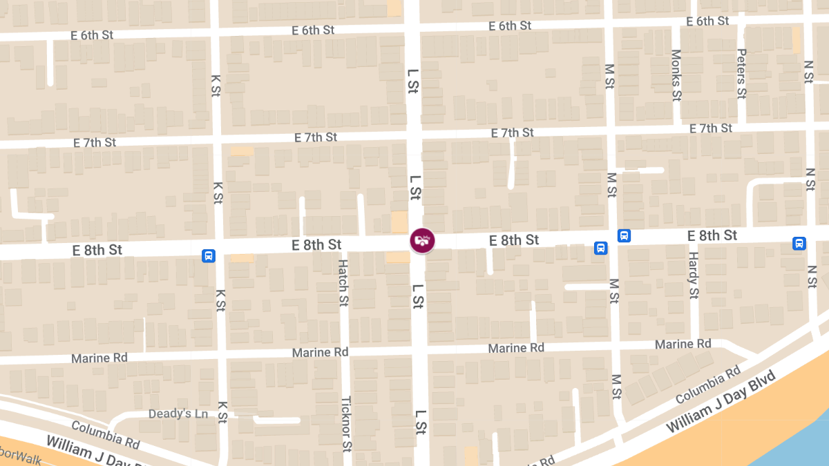 Injury Accident at E 8th St & L St