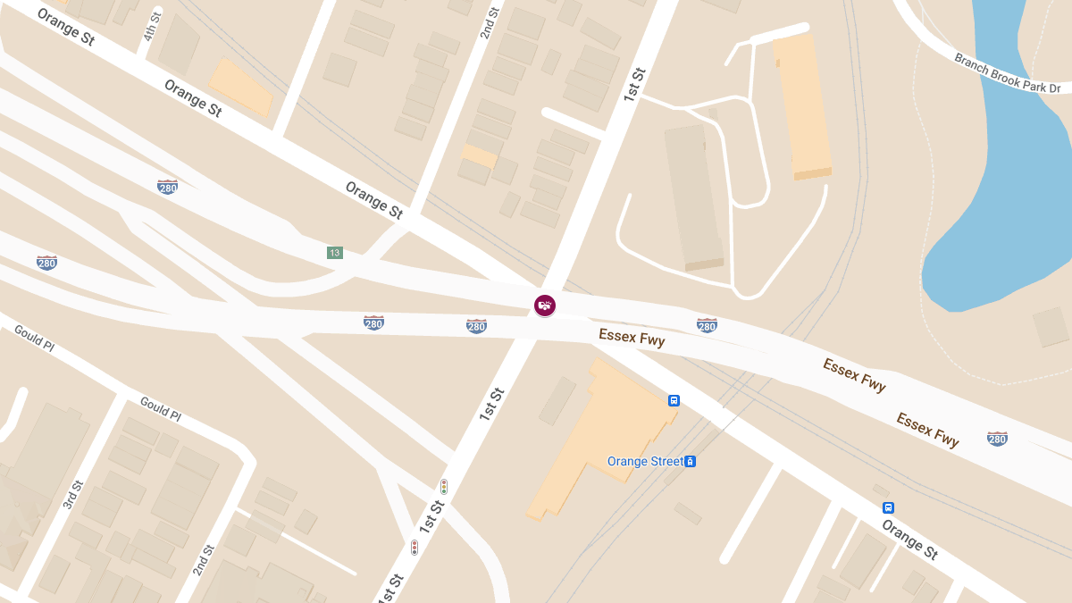 Injury Collision at 1st St & Orange St in Lower Roseville