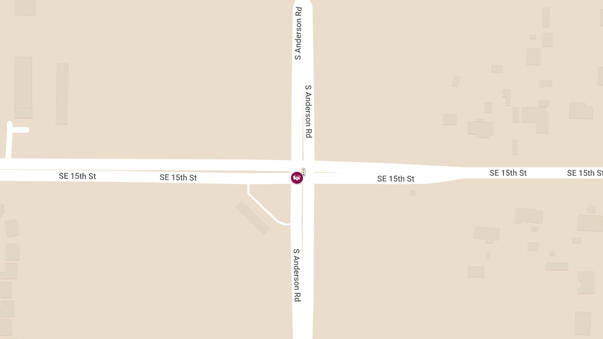 Injury Collision at SE 15th St & Anderson Rd
