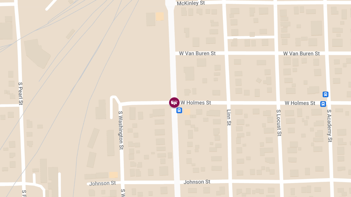 Injury Crash Causes Road Blockage at Center Ave & W Holmes St