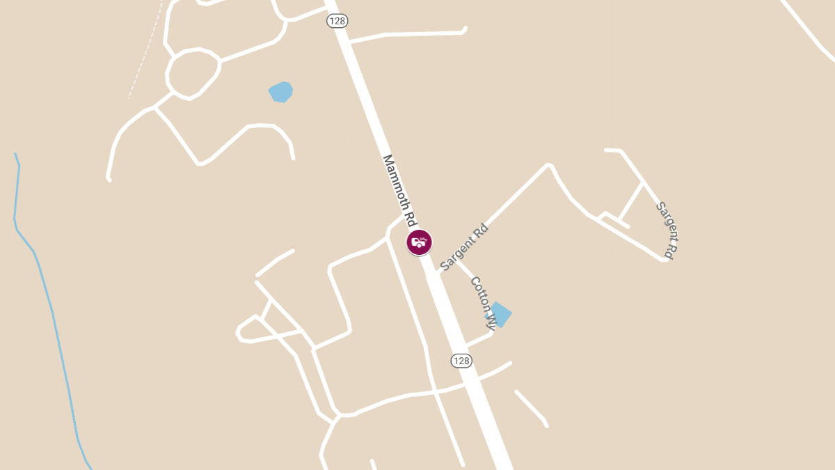 Injury Crash Involving Two Vehicles on Mammoth Rd
