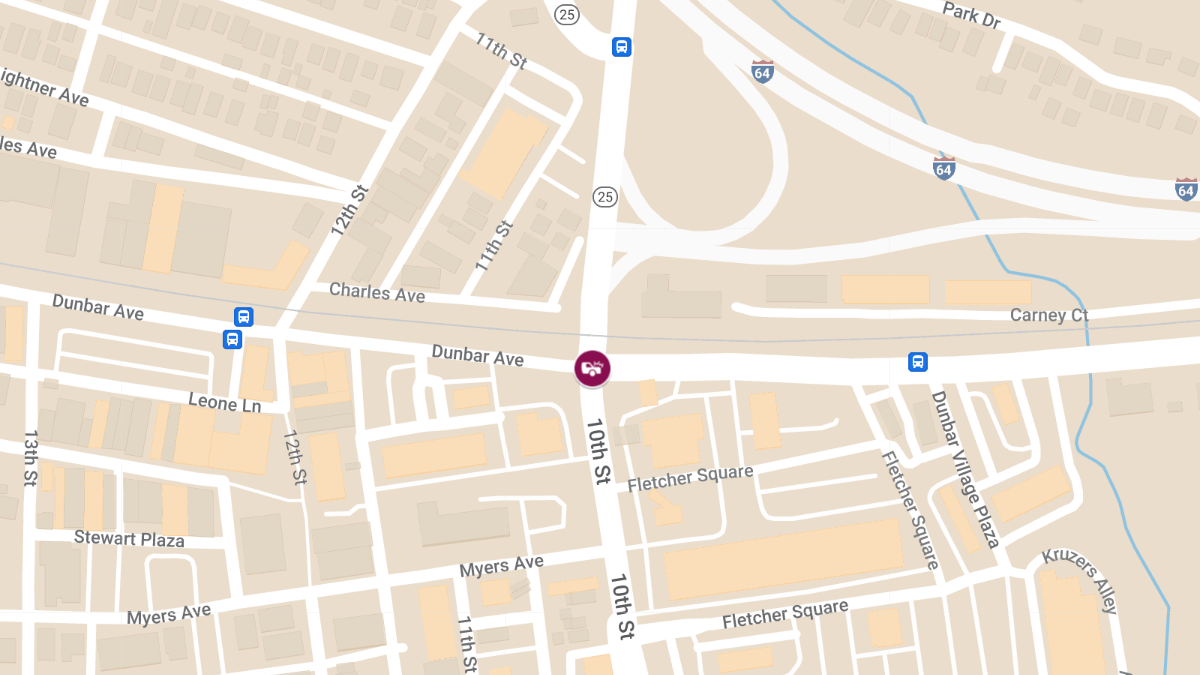 Injury Crash Reported at 10th St & Dunbar Entrance EB