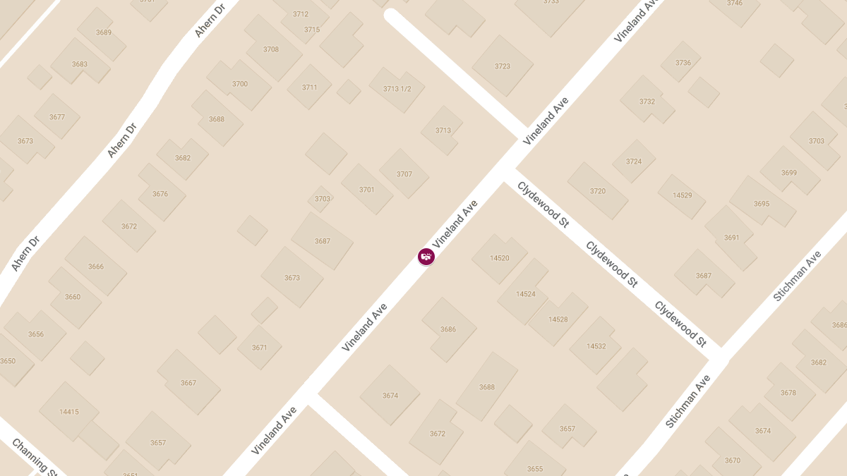 Injury Crash Reported at 3671 Vineland Ave