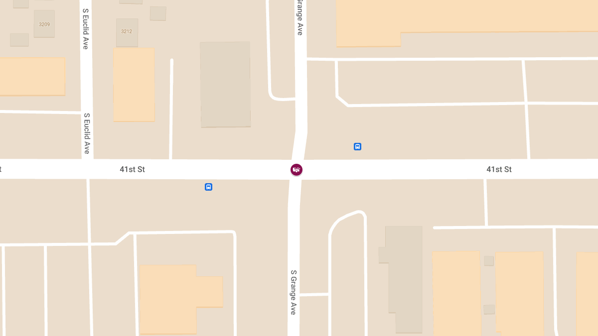 Injury Crash Reported at W 41st St & S Grange Ave