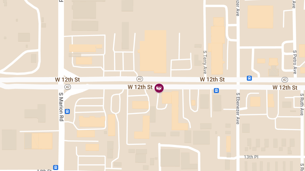 Injury Crash Reported on W 12th St