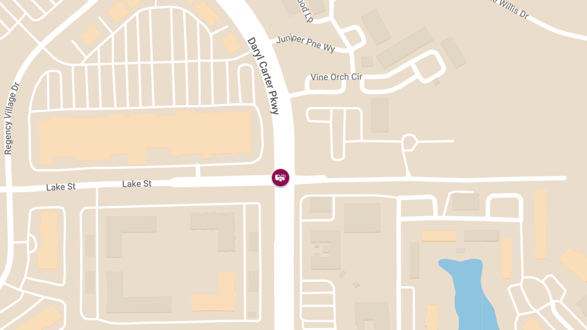 Injury Crash at Lake St & Daryl Carter Pkwy