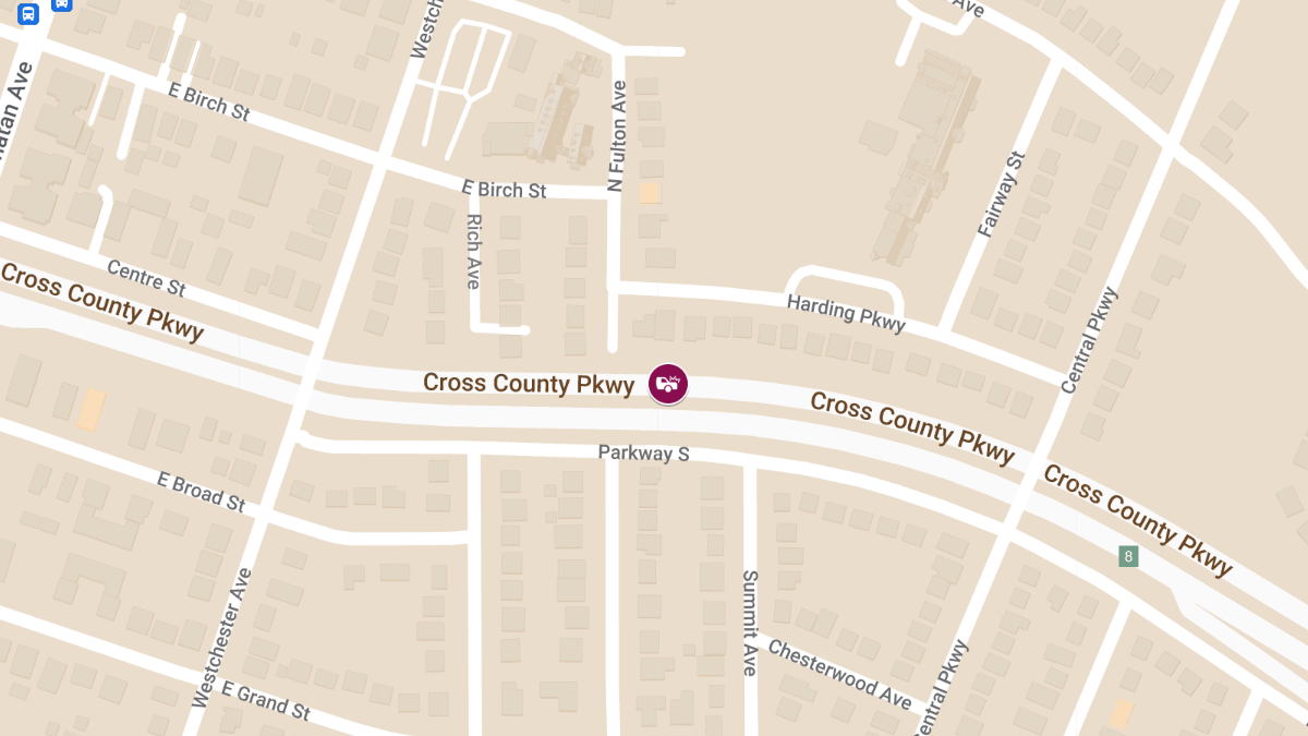 Injury Crash on Cross County Parkway EB Near Gramatan Ave