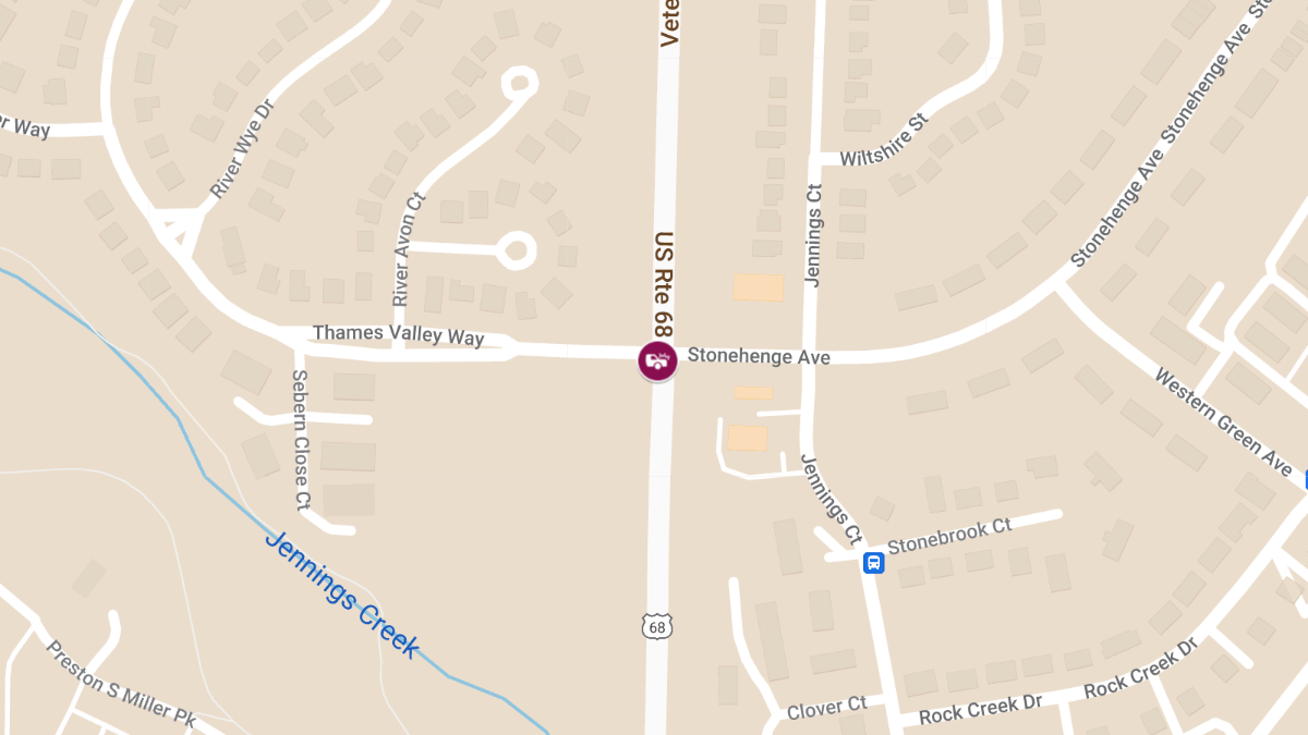 Injury Crash on Veterans Memorial Blvd at Stonehenge Ave