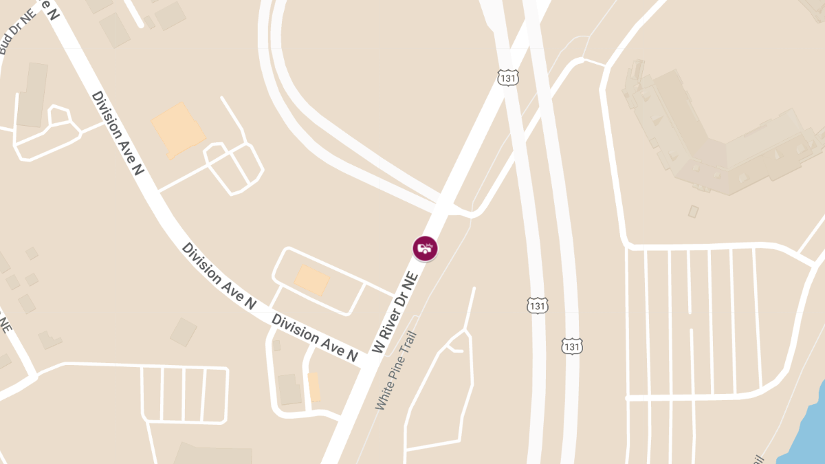 Injury Crash on West River Dr Near US-131