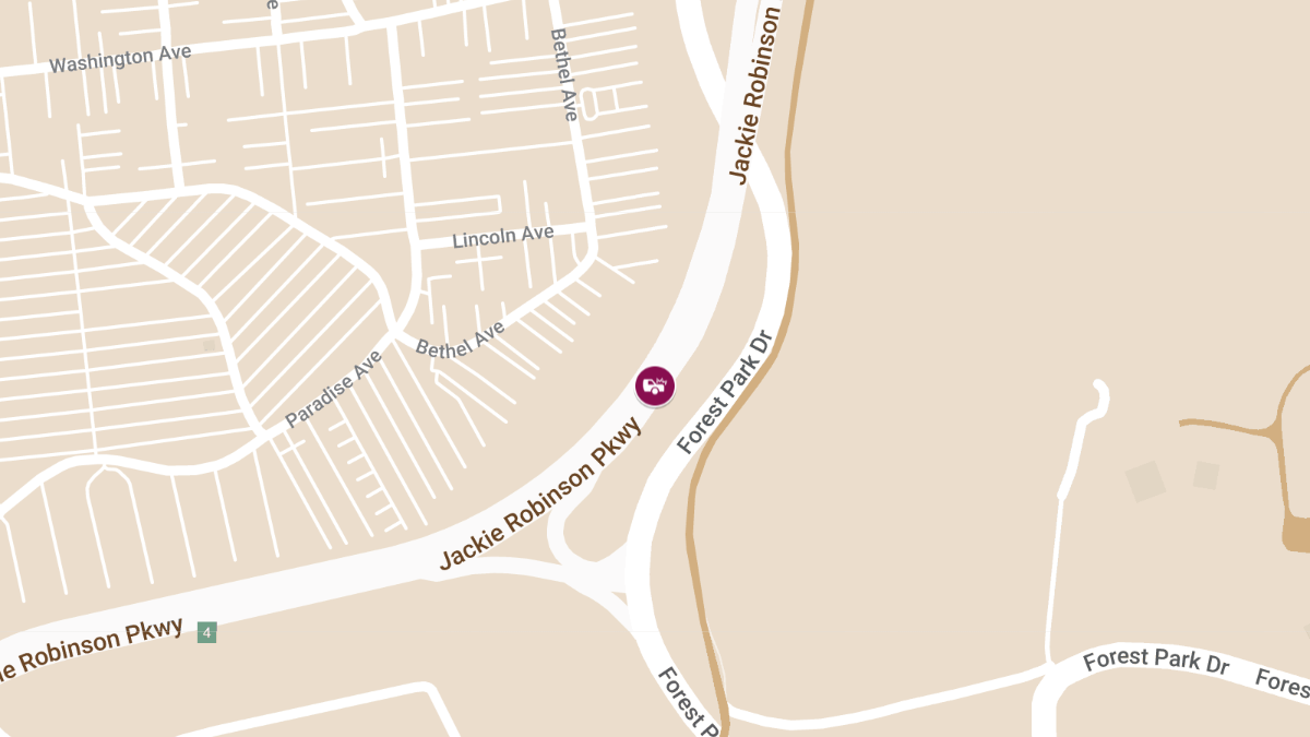 Injury Reported in Vehicle Crash at Union Tpke & Jackie Robinson Pkwy