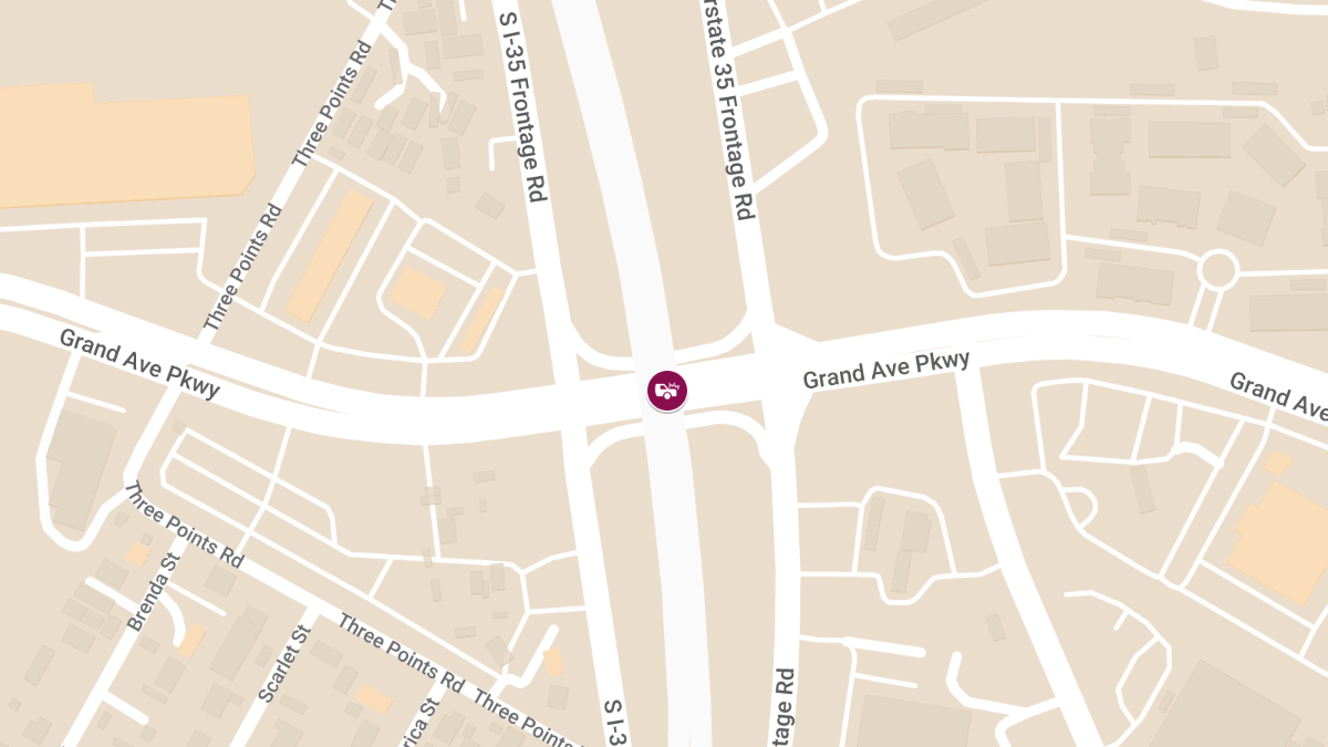 Motor Vehicle Collision With Injuries on N IH 35 Svrd NB & Grand Avenue Pkwy