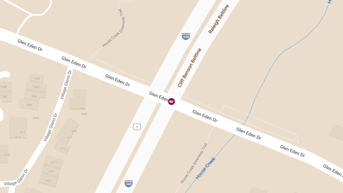 Motor Vehicle Crash With Injuries on I-440 EB at Glen Eden Dr