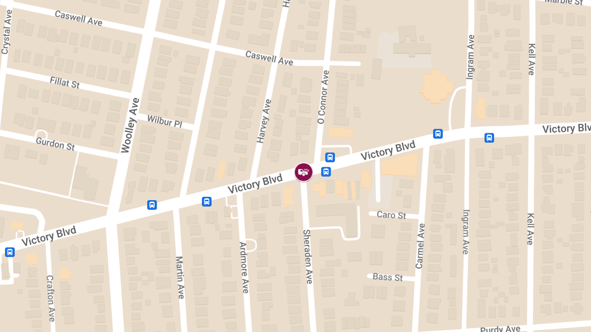 One Injured After Multi-Vehicle Crash on Victory Blvd