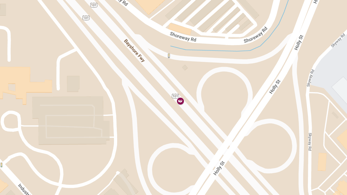 One Injured in Multi-Vehicle Crash on US 101 Near Holly St