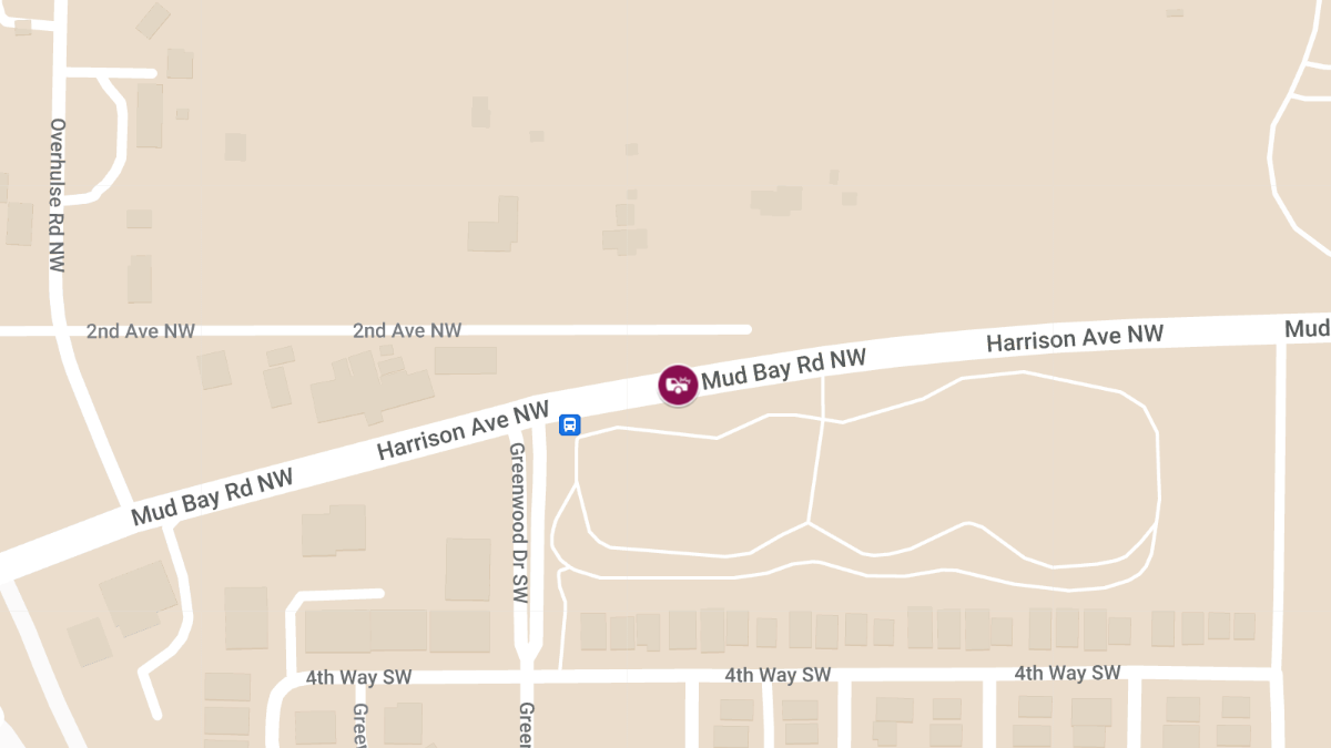 Three-Vehicle Crash Blocks Mud Bay Rd, Injuries Reported