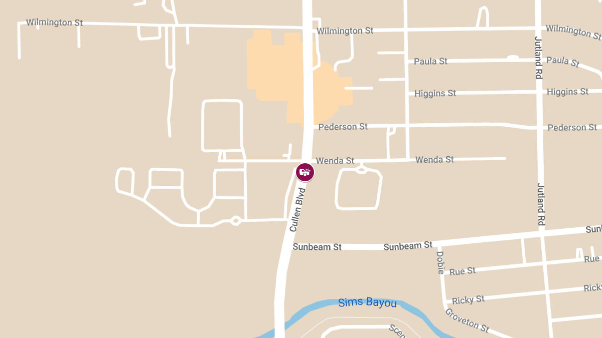 Traffic Collision With Injuries on Cullen Blvd