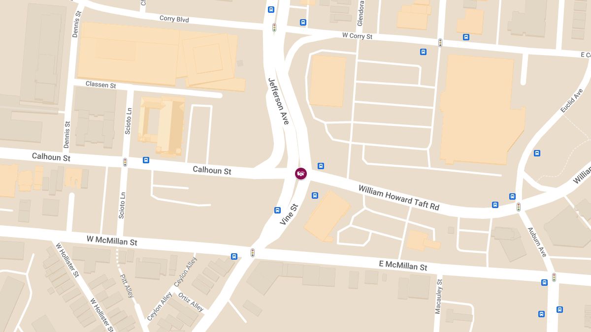 Two-Car Crash with Injuries at Calhoun St & William Howard Taft Rd