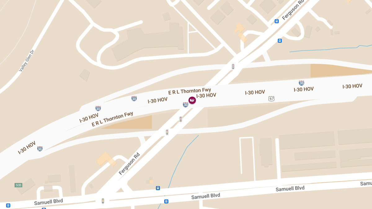 Vehicle Collision With Injuries at R L Thornton Fwy E & Ferguson Rd