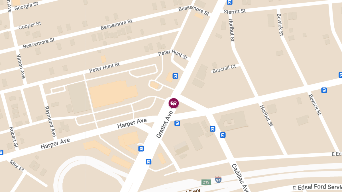 Vehicle Collision with Injuries at Gratiot Ave & Harper Ave