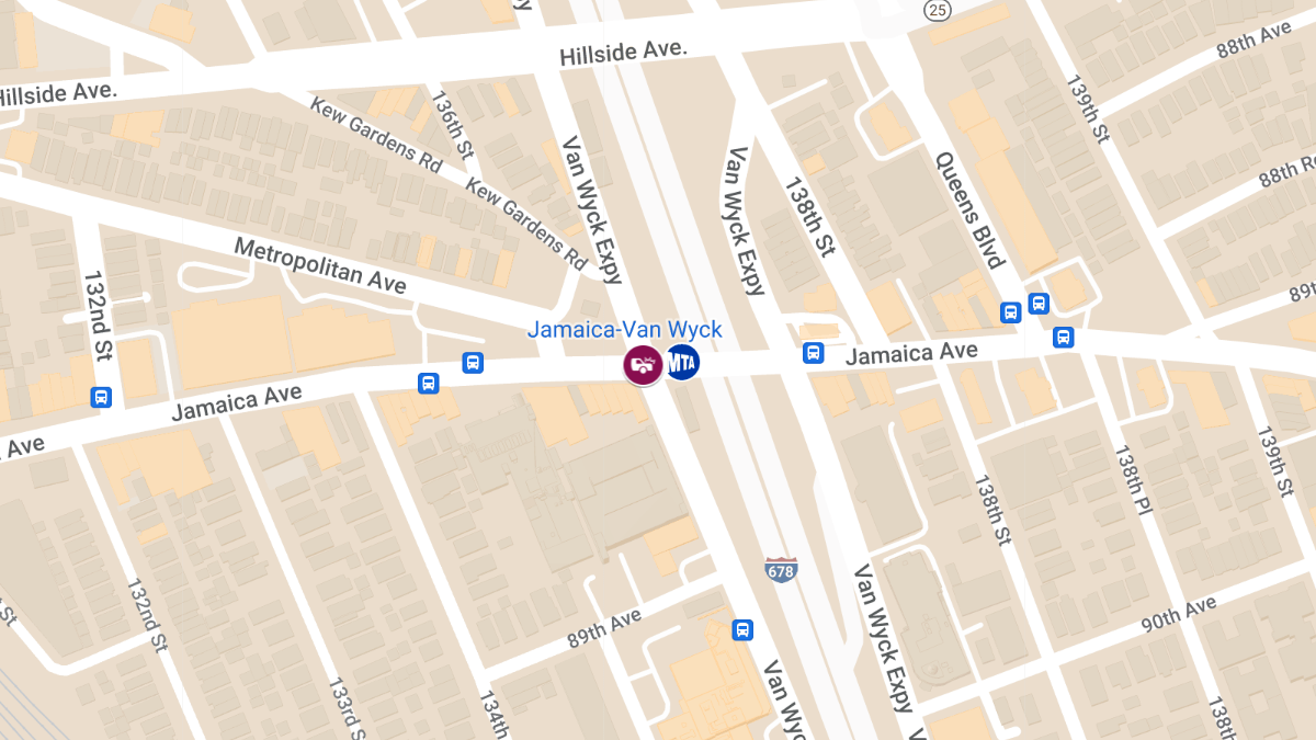 Vehicle Crash with Injuries Reported at Van Wyck Expy N & Jamaica Ave