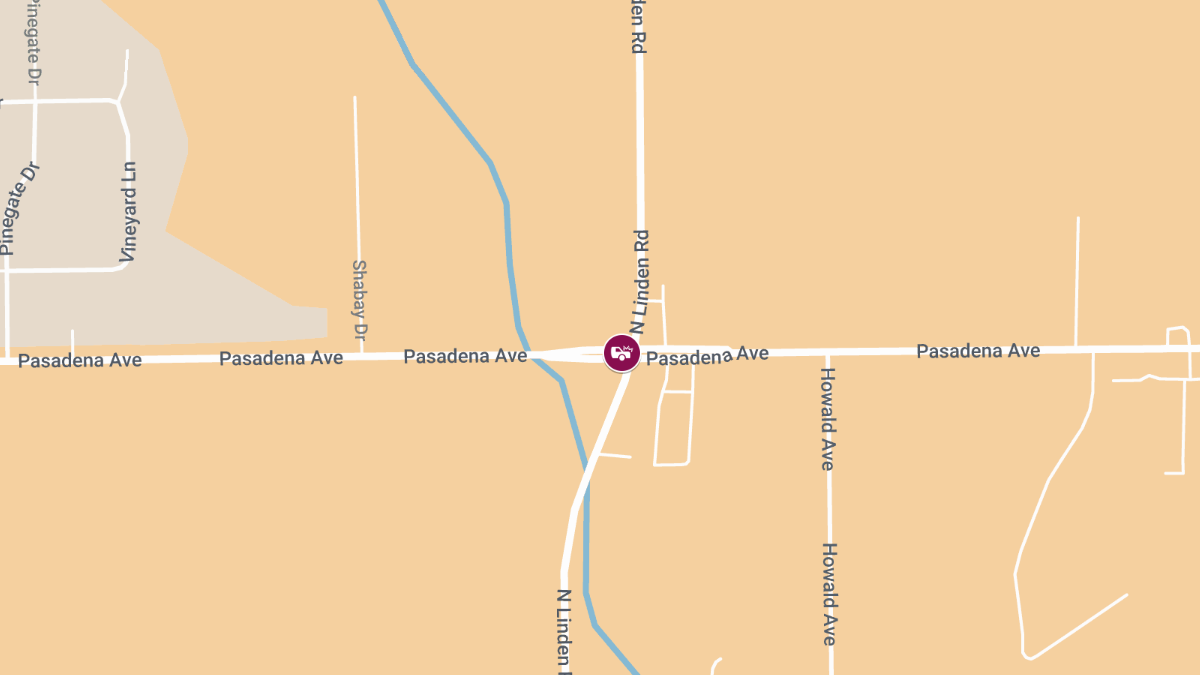 Vehicle Crash with Injuries at N Linden Rd & W Pasadena Ave