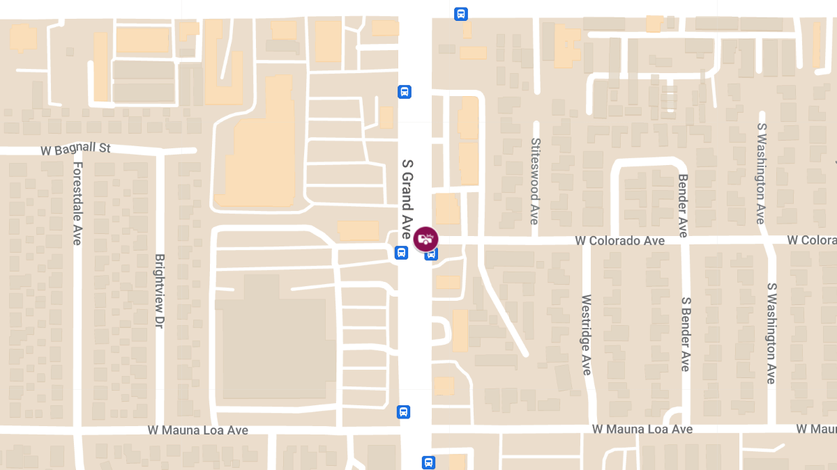 Vehicle Crash with Injuries at S Grand Ave & W Colorado Blvd