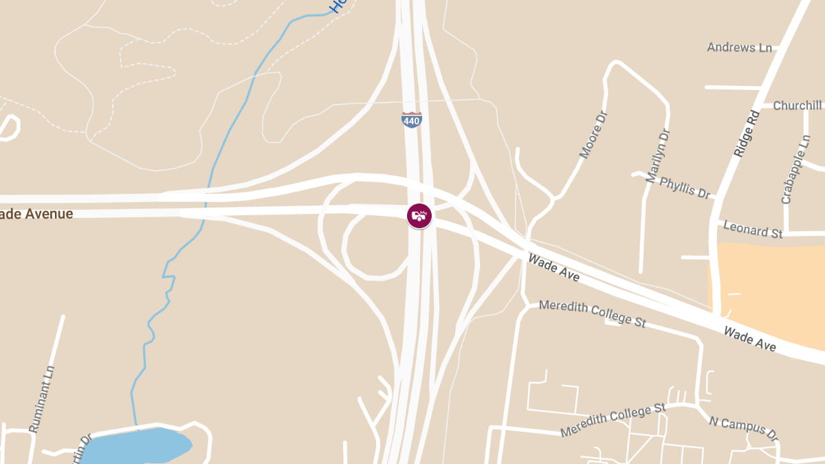 Vehicle Crash with Injuries on I-40 WB at Wade Ave