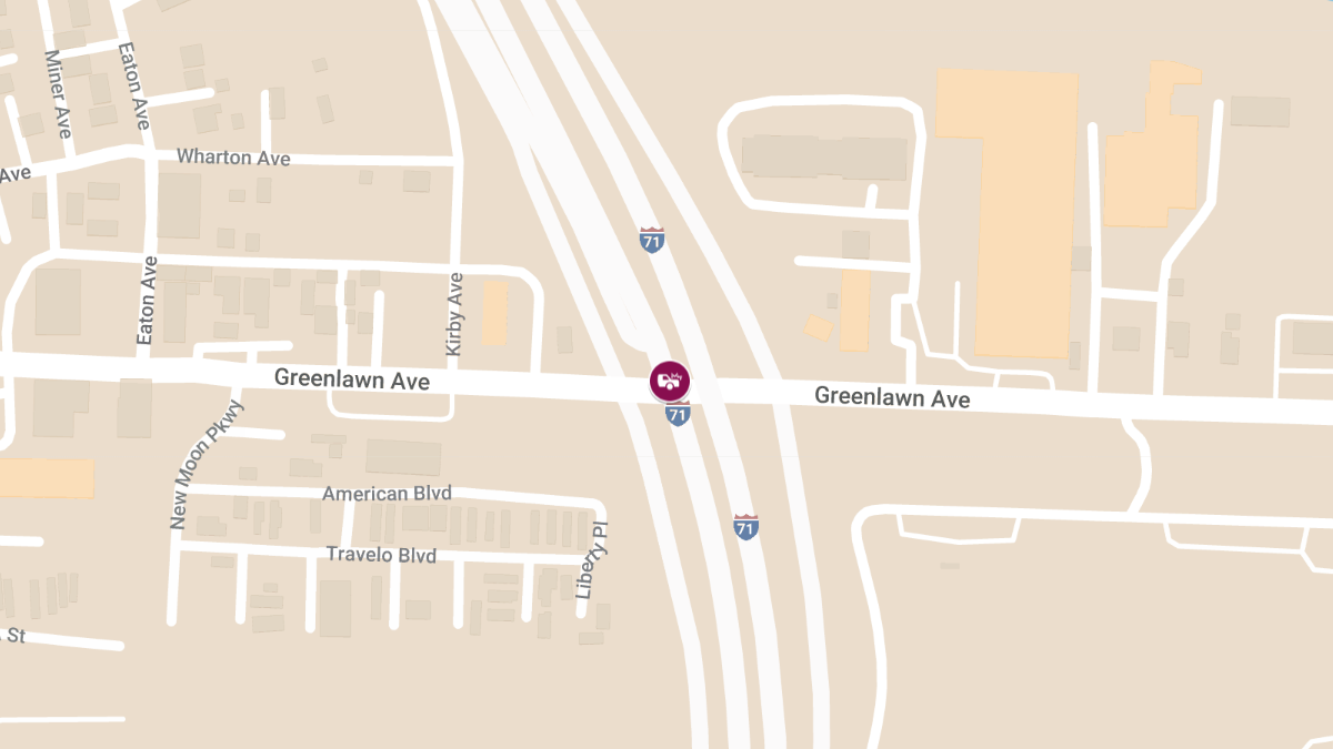 Vehicle Crash with Injuries on I-71 N at Greenlawn Ave