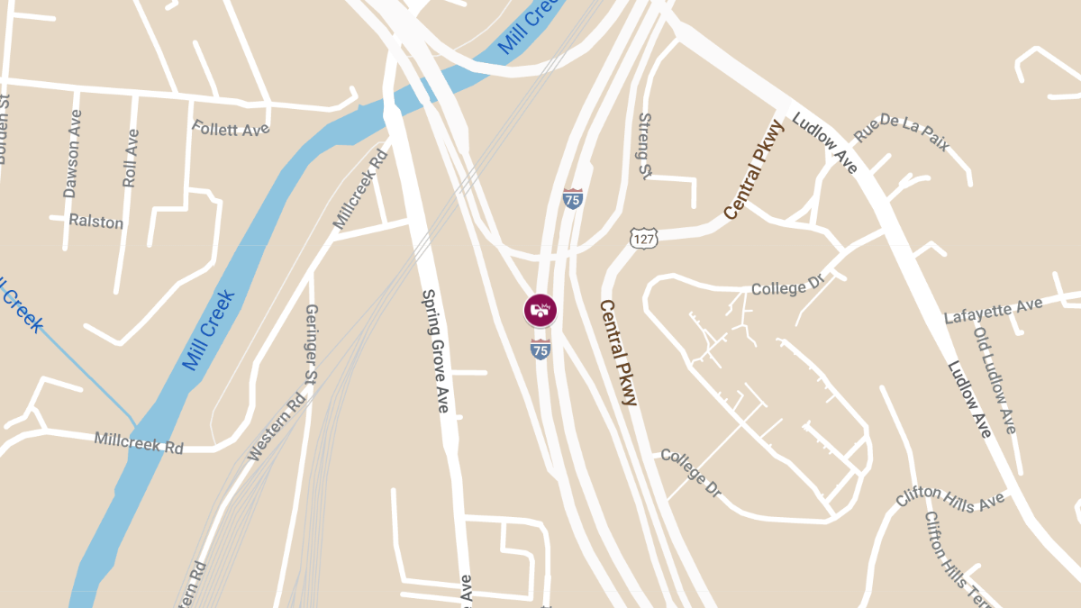 Vehicle Crash with Injuries on I-75 N & I-74 E in Camp Washington