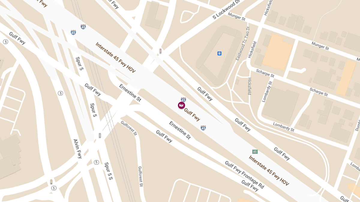 Woman Injured in Car Crash on Gulf Fwy