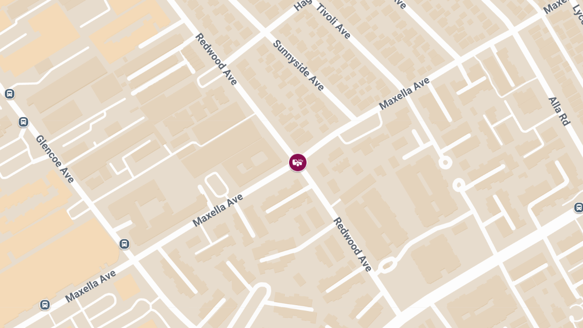 Accident at Maxella Ave & Redwood Ave Causes Injuries