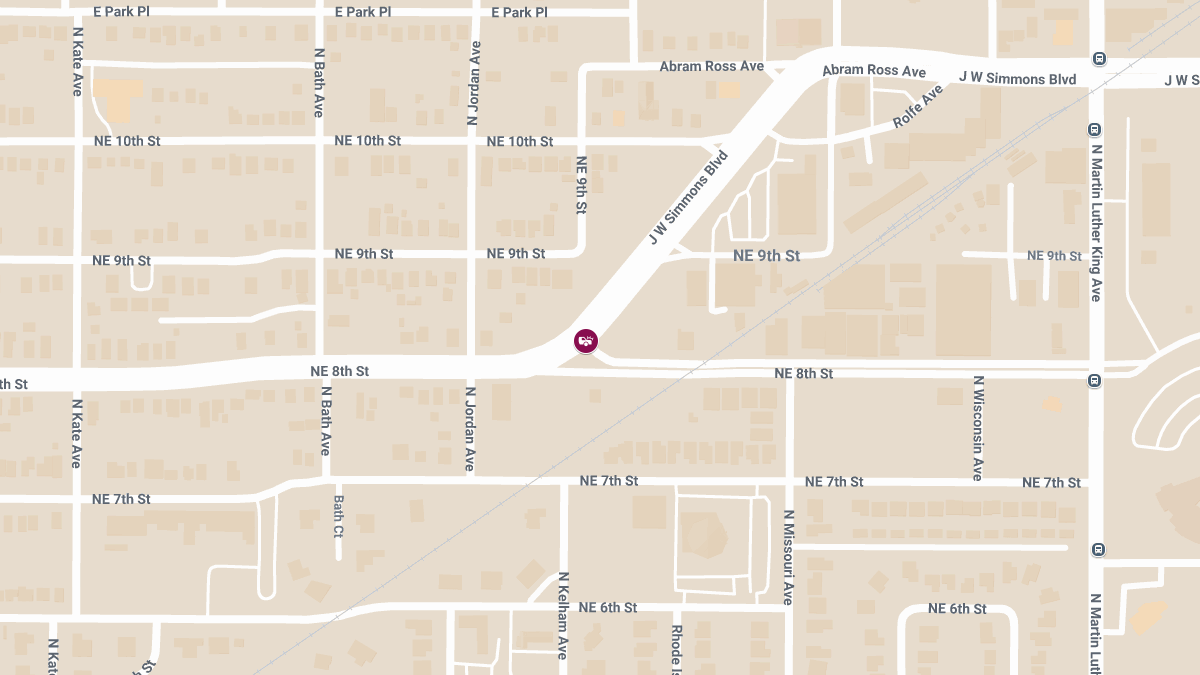 Accident with Injuries Reported at NE 8th St & JW Simmons Blvd