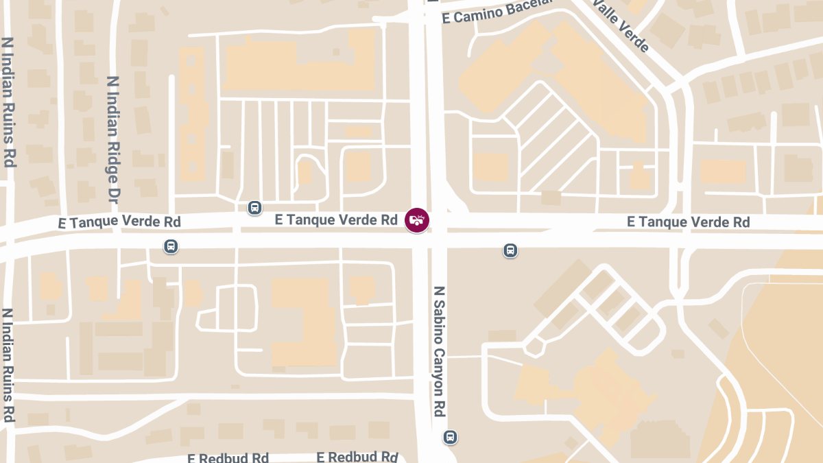 Accident with Injuries on E Tanque Verde Rd near N Sabino Canyon Rd