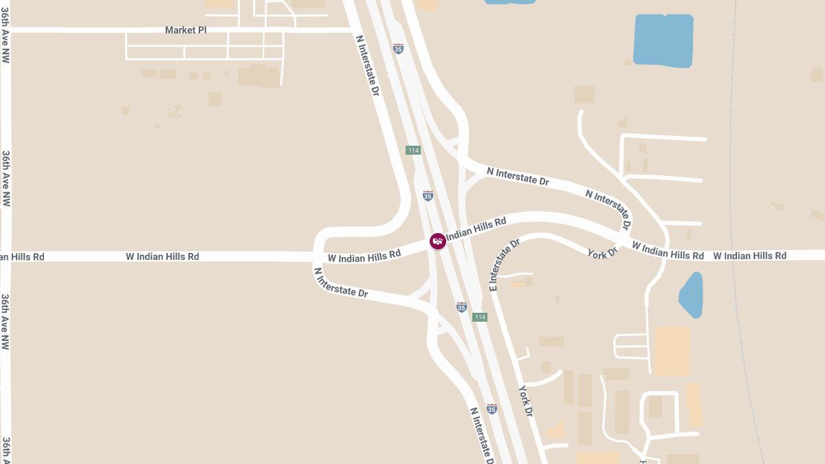 Accident with Injuries on I-35 SB at Indian Hills Rd (Exit 114)